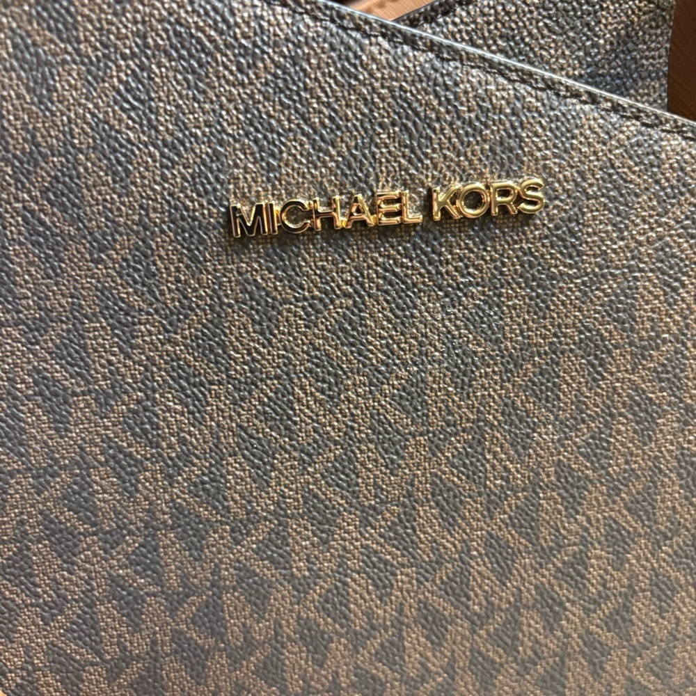 NWT Michael Kors Bag Jet Set Travel Large Chain Shoulder Tote Brown Gold Accents - Picture 16 of 16